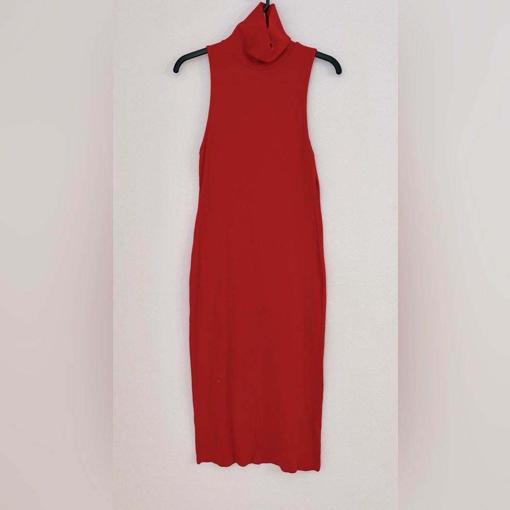 ZARA - Size L - Red